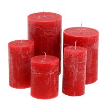 Durchgefärbte Kerzen Rot unterschiedliche Größen