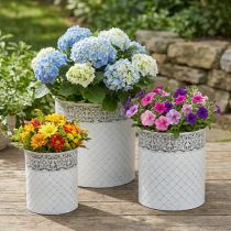 Artikel Pflanztopf mit Spitzenmuster, Gefäß aus Metall, Dekoeimer Weiß, Silbern Shabby Chic H28/25,5/23,5cm Ø29,5/25,5/20cm 3er-Set