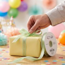 Artikel Happy Birthday Schleifenband Grün 18m für Geschenkverpackungen und Dekoration