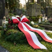 Artikel Moiré-Kranzband, Trauerband Weiß-Rot, Dekoband 150mm, Gedenkband Trauerflor, Acetat Taft 25m