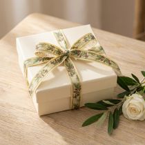 Artikel Geschenkband mit Olivenzweig-Motiv 1,5 cm breit 15 m lang für dekorative Ideen