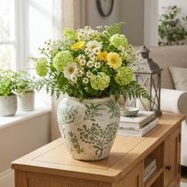 Artikel Keramikvase mit filigranem Pflanzenmuster in Weiß und Grün, 19 cm