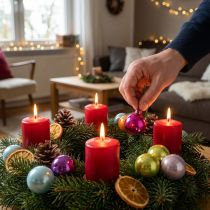 Artikel Mini-Weihnachtskugeln Glas 40mm Bunt am Draht 32 Stück