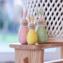 Artikel Dekorative Hasenfiguren aus Holz im Ei-Look, 12 cm, frühlingshafte Tischdeko, 3er-Set