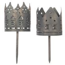 Artikel Teelichthalter mit Steckdorn Metall Häuser-Motiv dunkelgrau Ø 6cm 2er-Set