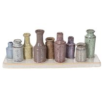 Artikel Keramikvasen Set auf Holzständer 30cm – Dekorative Wohnaccessoires im Vintage-Look