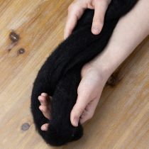 Artikel Dekowolle Filzwolle Schwarz 2m für kreative Bastelprojekte und Floristik