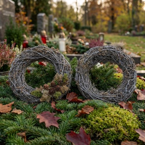 Artikel Zweigkranz Ø25cm Weiß 2er Set Gedenkkranz Tischdekoration Türkranz Adventskranz