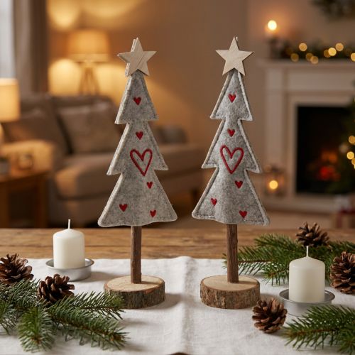 Tannenbaum Filzdeko Grau-Rot mit Herzen 28cm - 4er Set weihnachtliche Tischdekoration | Floristik21.de