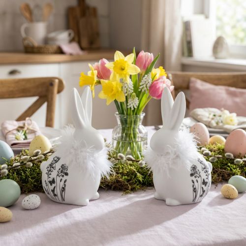 Keramikhasen Weiß Sitzend Blumen Federn 9×7×14cm 2St | Floristik21.de