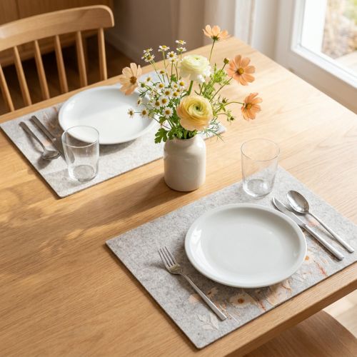Filz-Tischsets Grau Blumenmotiv – Elegante Tischdeko 45x35cm 2 Stk | Floristik21.de