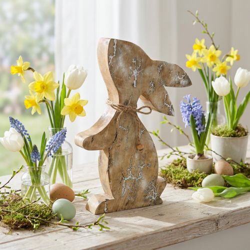 Holzhase, Frühling, Osterhase sitzend, Osterdeko mit Muster Natur, Weiß gewaschen H26cm | Floristik21.de