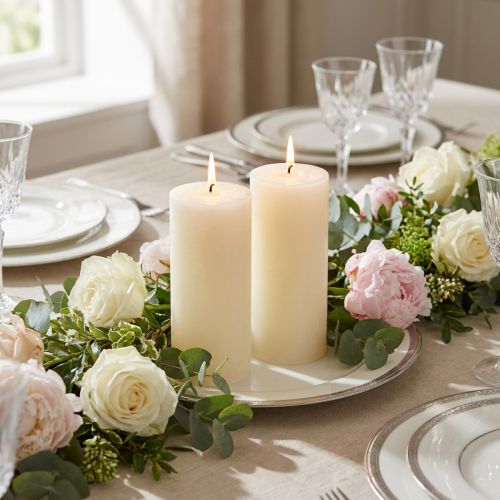 Elegante Stumpenkerzen Cremeweiß durchgefärbt für festliche Dekoration, 85×200mm, 2er Set | Floristik21.de