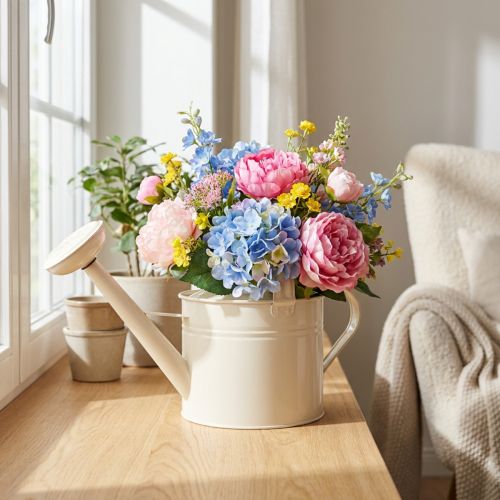 Artikel Vintage Metall Gießkanne Cremeweiß, Dekorativ und Funktional, Pflanzkanne für Trockenblumen und Kunstblumen, Zimmergießkanne, 26cm H, 5 Liter