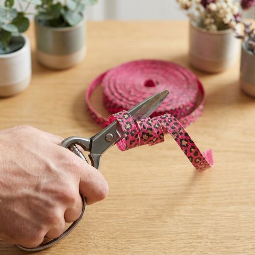 Artikel Dekoband Kräuselband Leoprint Pink 10mm x 100m Geschenkverpackung
