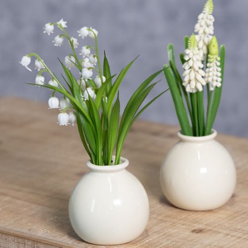Artikel Kunstblumen Maiglöckchenstrauß 20 cm in weißer Keramikvase – Elegante Wohnraumdeko