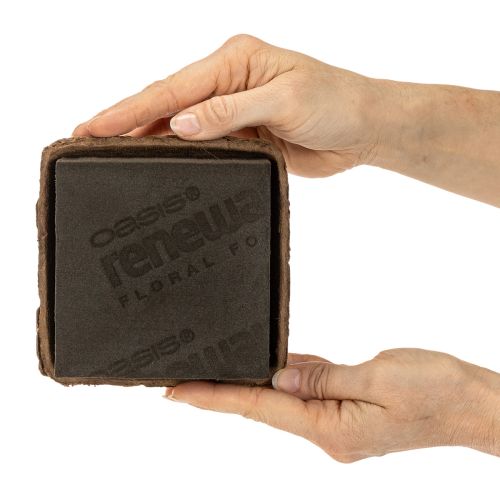 Artikel OASIS® Renewal® Floral Foam Biolit® Steckschaum, 1/2 Ziegel, braun, 12 x 12 x 8 cm, 2 Stück