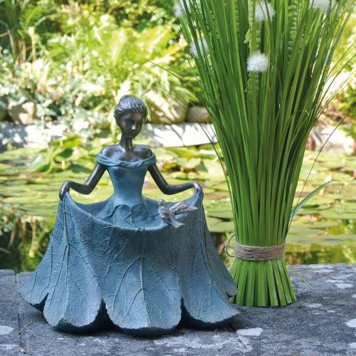 Artikel Vogeltränke Gartenfigur Mädchen im Blütenkleid H33,5cm