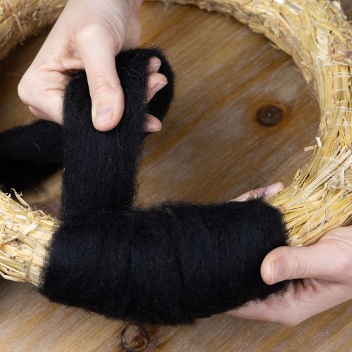 Artikel Dekowolle Filzwolle Schwarz 2m für kreative Bastelprojekte und Floristik