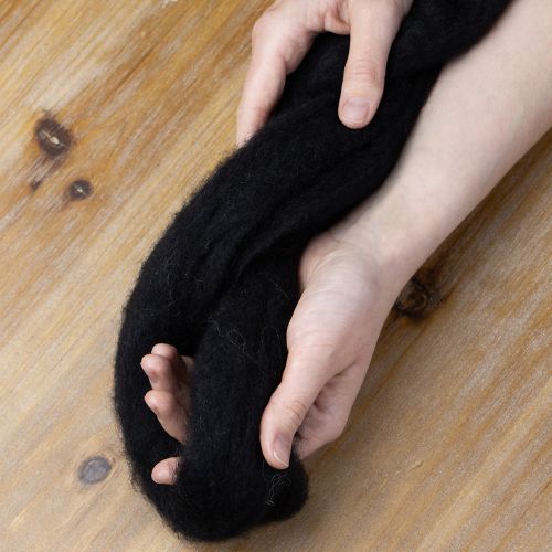 Artikel Dekowolle Filzwolle Schwarz 2m für kreative Bastelprojekte und Floristik