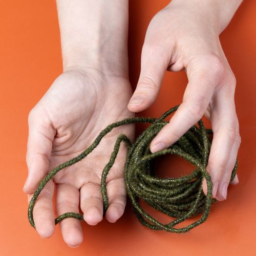 Artikel Wollkordel Grün mit Goldfaden 5m x 5mm und Draht für Dekoration und Basteln