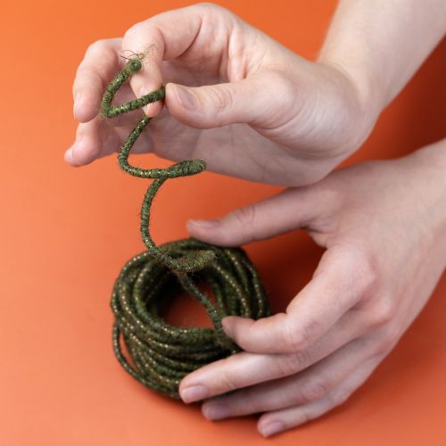 Artikel Wollkordel Grün mit Goldfaden 5m x 5mm und Draht für Dekoration und Basteln