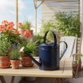 Deko Gießkanne Vintage Blau Gold Karo Metall Retro-Design für Innenraum Gartenbalkon 65cm | Floristik21.de