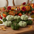 Samtige Deko-Kürbisse Grün-Mix, Tischdeko Herbst, Set 9 St. Ø7cm H4,5cm | Floristik21.de