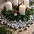 Deko-Eicheln Silbern, Adventsdeko, natürliche Herbstfrüchte, Landhaus Ø1,5 – 2,5cm L1,5 – 3cm 300g | Floristik21.de