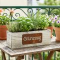 Pflanzkasten “Grünzeug”, Übertopf, Gartendeko aus Holz Weiß gewaschen, Edelrost L35cm H12cm | Floristik21.de