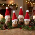 Deko Wichtel Holz Weihnachtswichtel mit Mütze Rot Natur 10/12cm 4St | Floristik21.de
