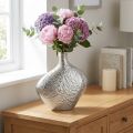 Deko Vase Metall Gehämmert Blumenvase Silber 33x8x36cm | Floristik21.de