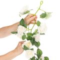 Künstliche Rosengirlande 170 cm Weiß mit Blüten und grünen Blättern | Floristik21.de